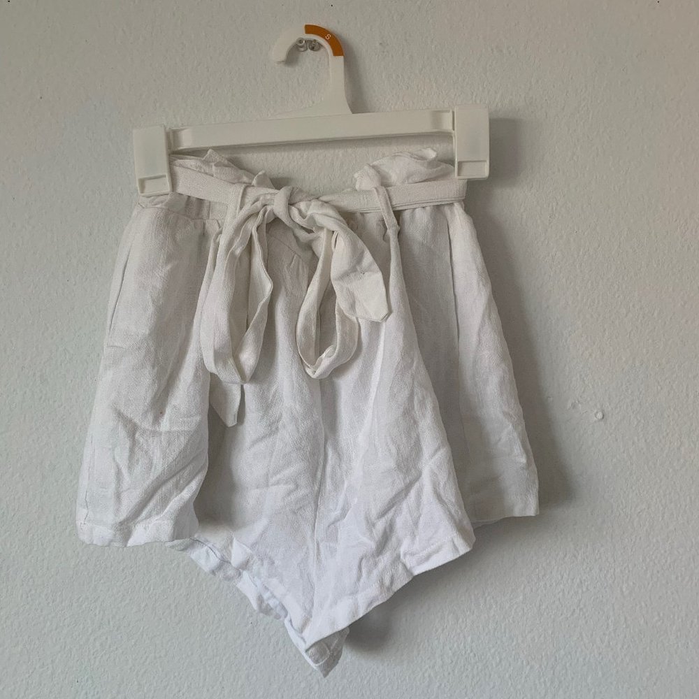 Flowy Paperbag Shorts